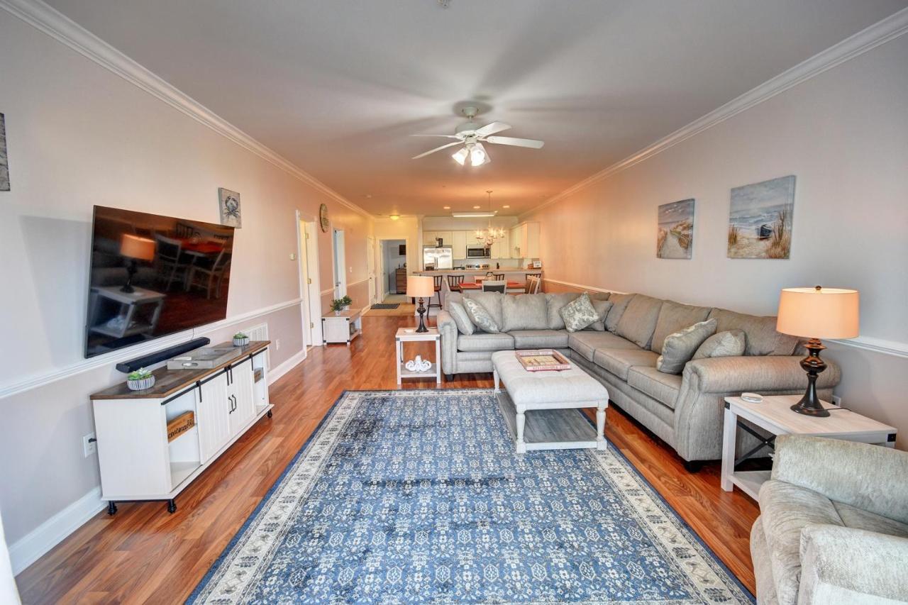 4827 Magnolia Drive, #302 *