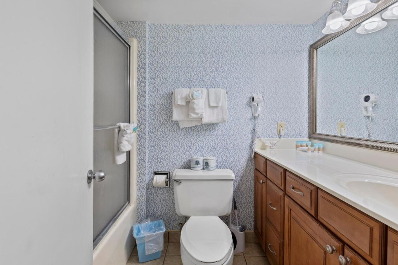 Apartment 2-bedroom Carolina Dunes With Private Balcony And Ocean Views