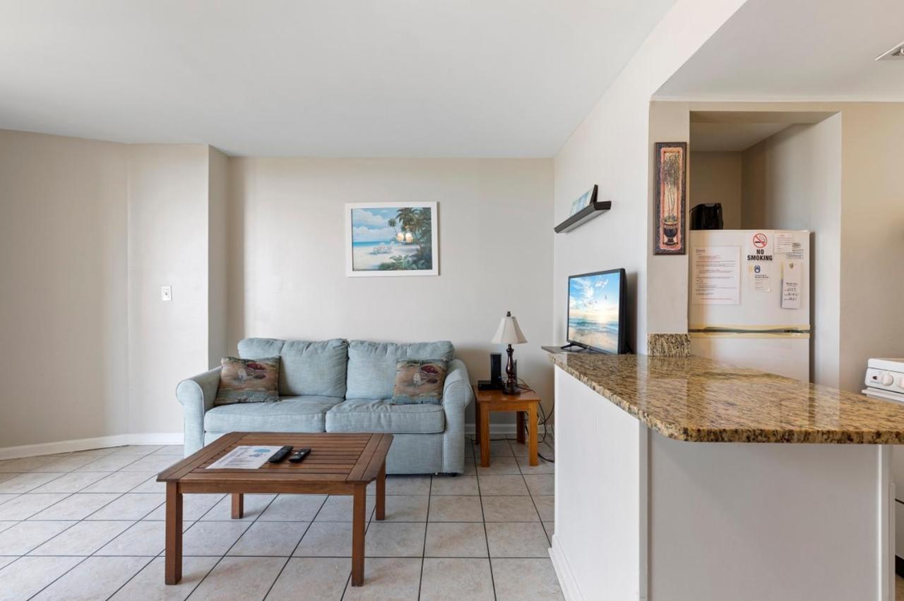 Location!!! Oceanfront At Meridian Plaza Aparthotel 3*