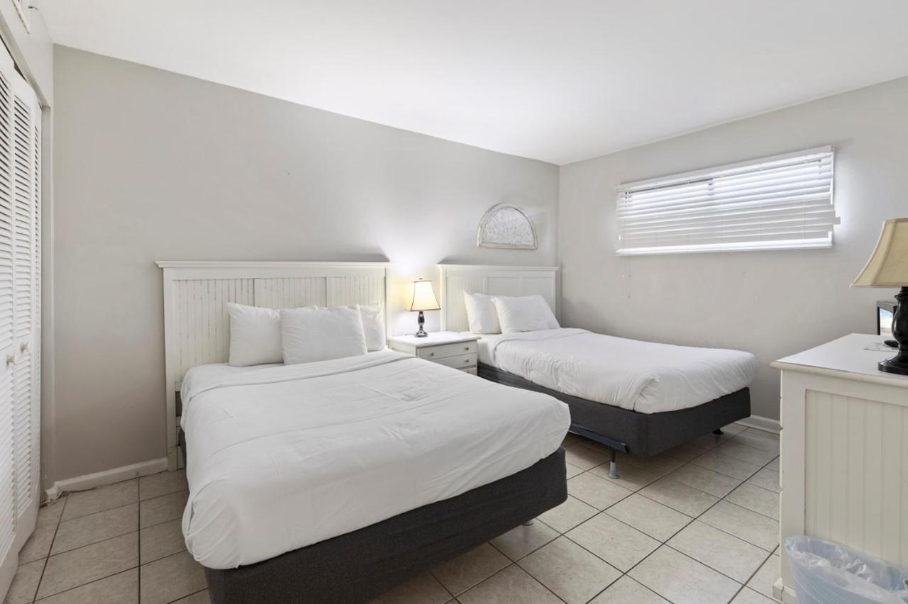 Location!!! Oceanfront At Meridian Plaza Aparthotel