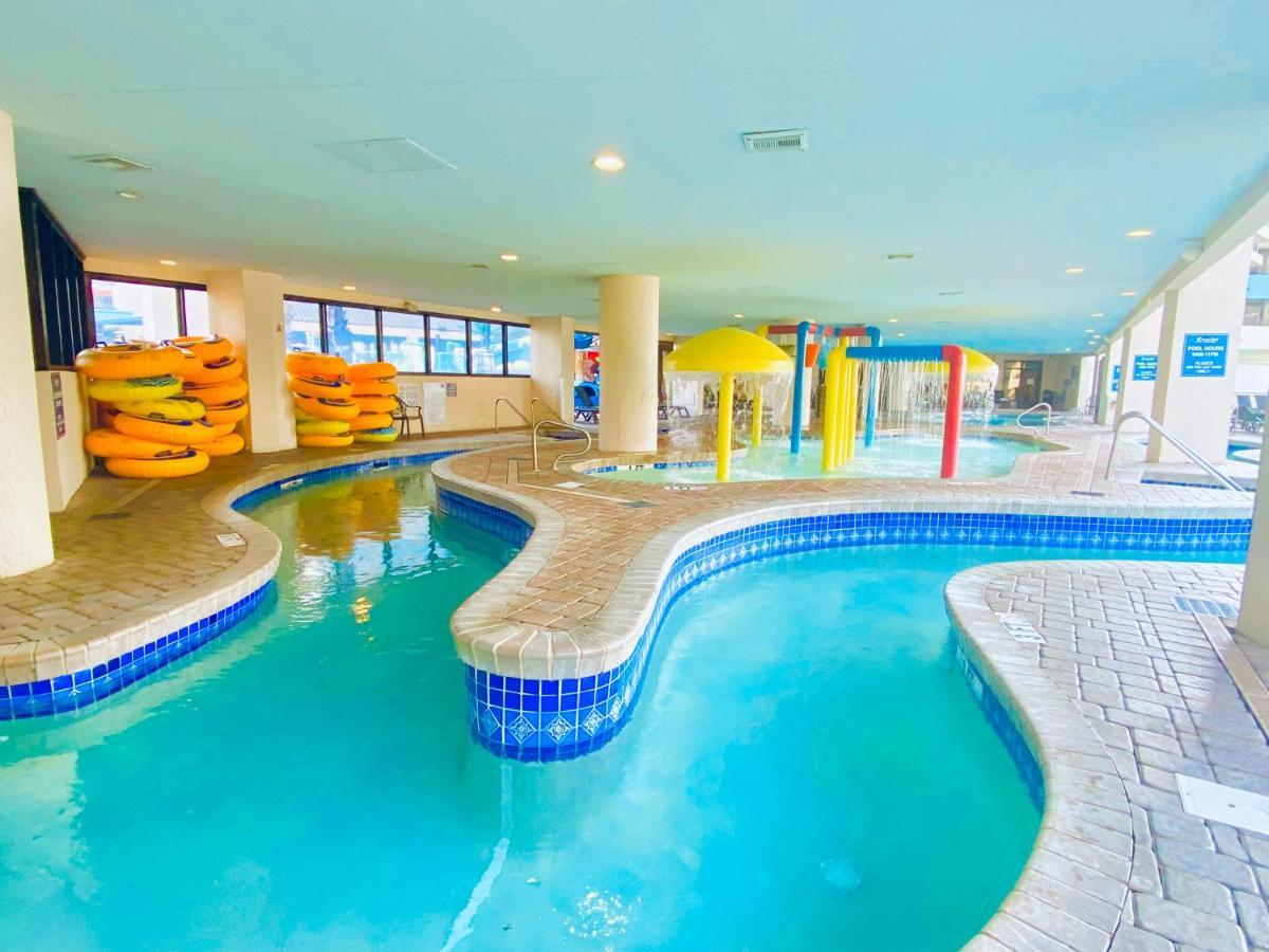 New ! Unique Oceanfront At Ocean Reef Resort-free Parking - Amazing Pools Apartment