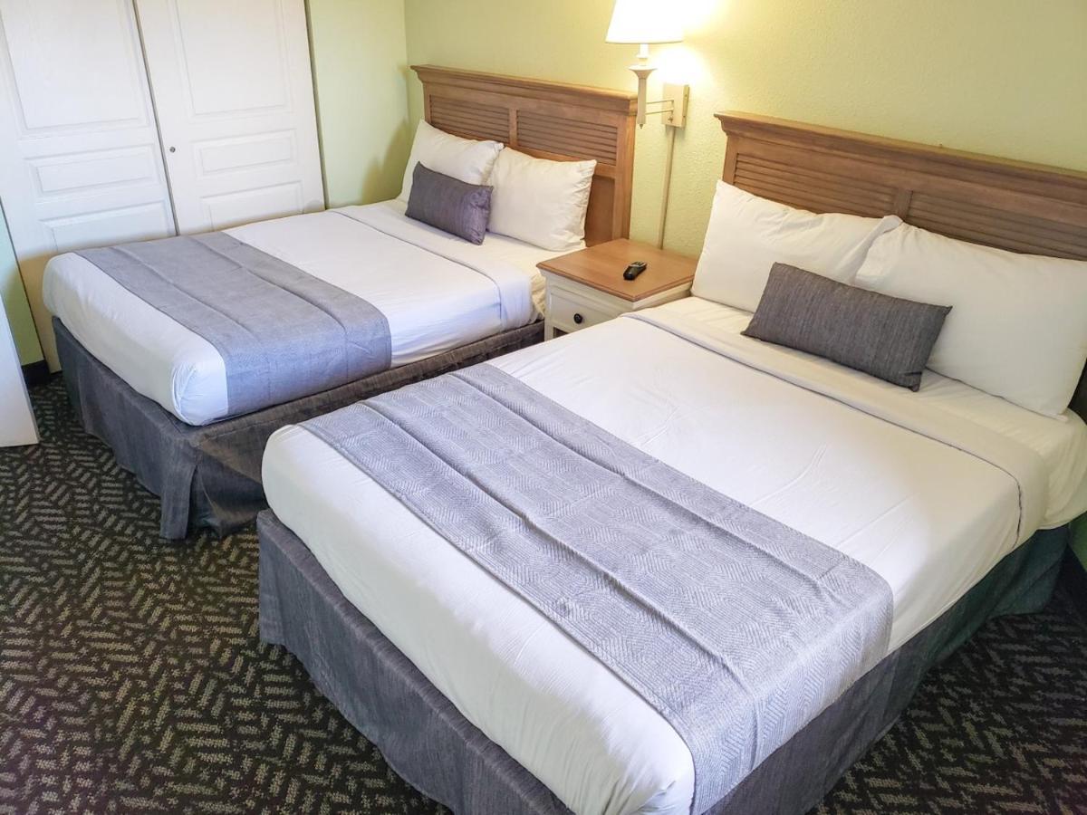 Apartment Oceanfront 3br 2ba Ocean Reef 1421