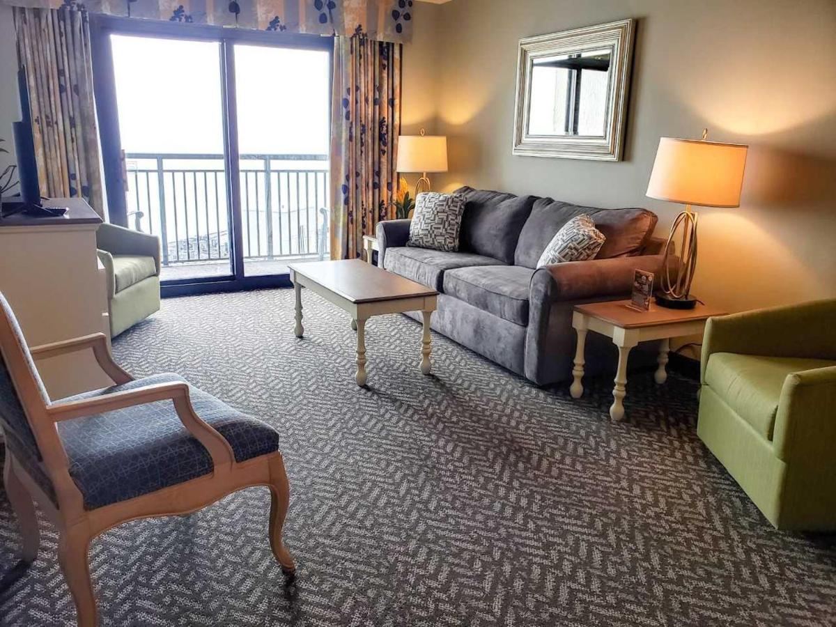 Apartment Oceanfront 3br 2ba Ocean Reef 1421 *