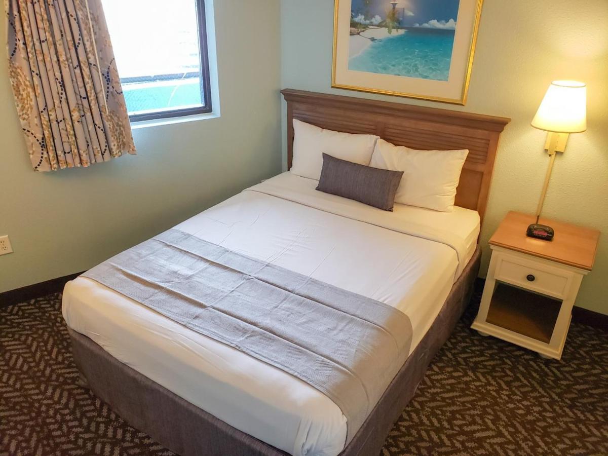 Apartment Oceanfront 3br 2ba Ocean Reef 1421