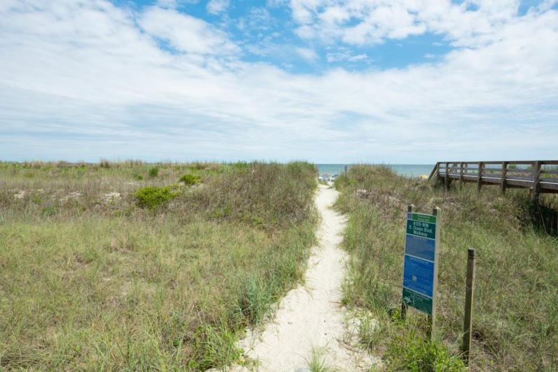 Holiday home Sandy Dunes Oceanfront - Just Renovated June 2020 *