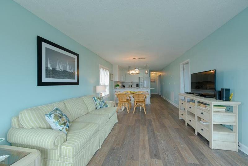 Holiday home Sandy Dunes Oceanfront - Just Renovated June 2020 Myrtle Beach