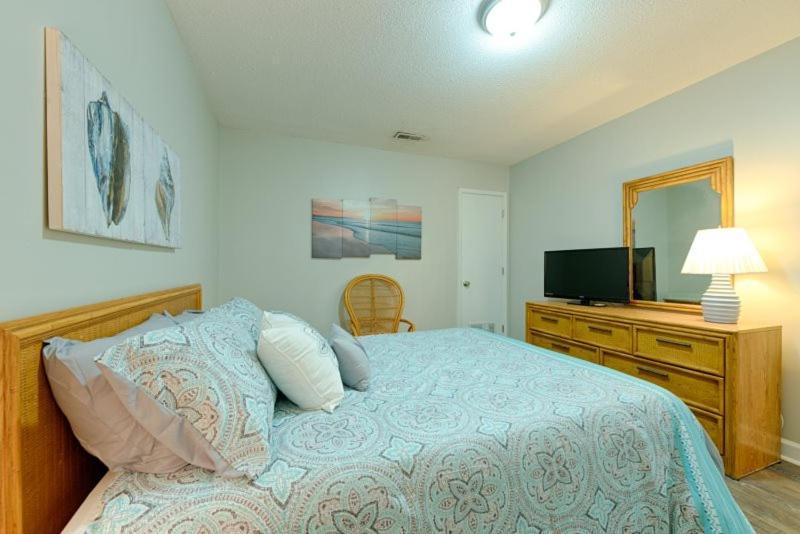Holiday home Sandy Dunes Oceanfront - Just Renovated June 2020 *