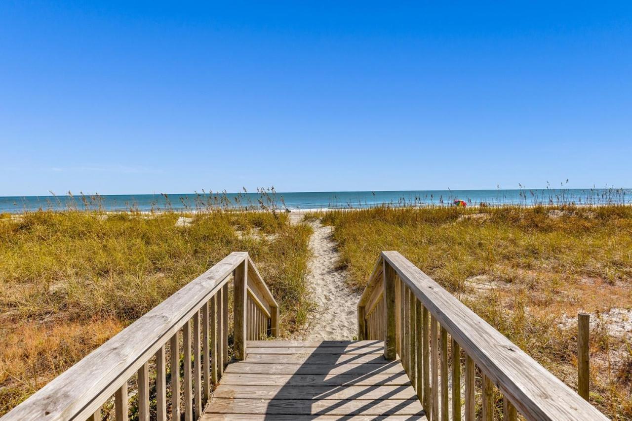 Walking Distance To The Ocean Forest Apartment *