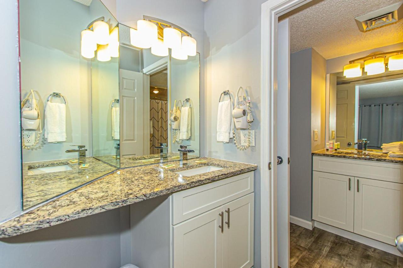 Modern Oceanfront Double Queen Sleeps 6! Ocean Forest Plaza 607 *