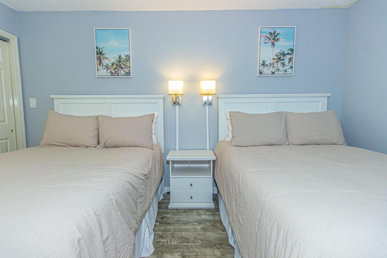 Holiday home Modern Oceanfront Double Queen Sleeps 6! Ocean Forest Plaza 607