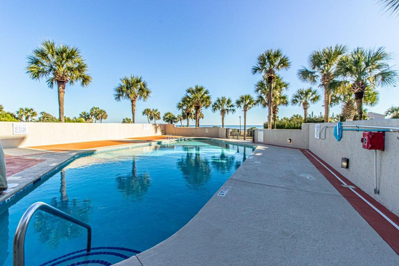 Modern Oceanfront Double Queen Sleeps 6! Ocean Forest Plaza 607 Holiday home Myrtle Beach