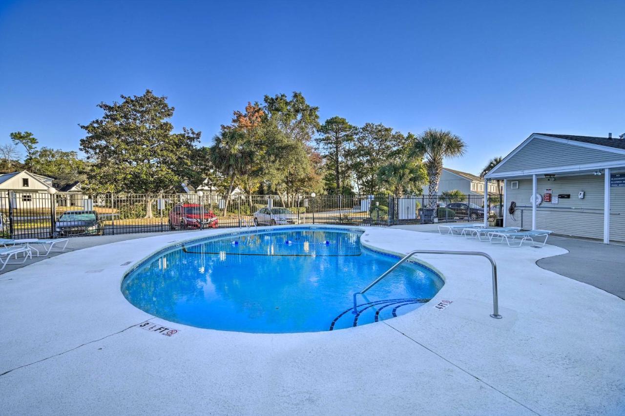 Myrtle With Community Perks And Pool!