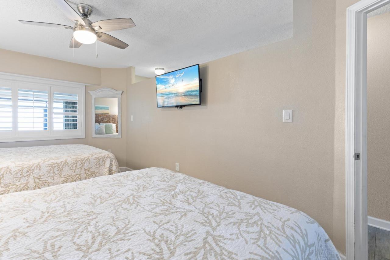 Folly's Hideaway A & B Holiday home
