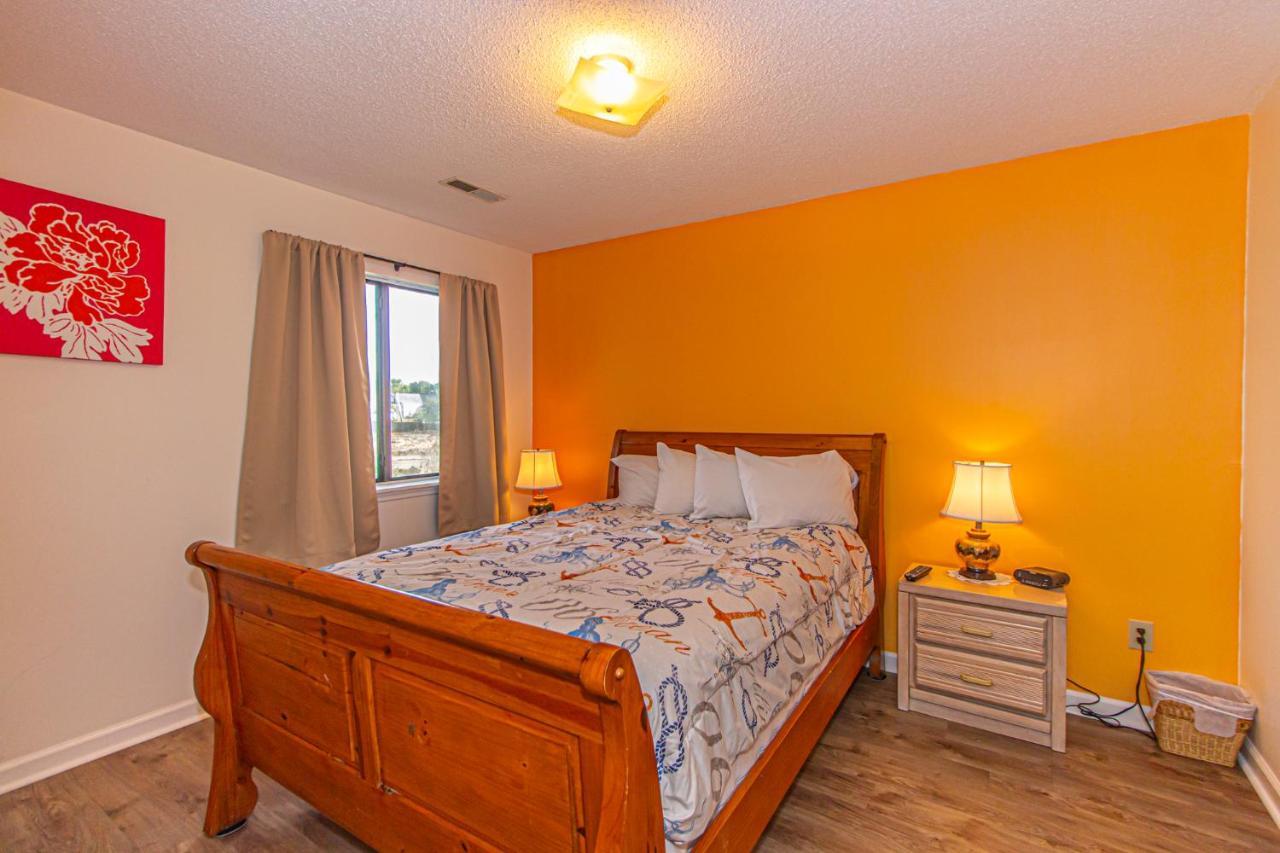 2 Bed 2 Bath Ground Level Golf Colony 33i Only 2 Miles To The * Myrtle Beach