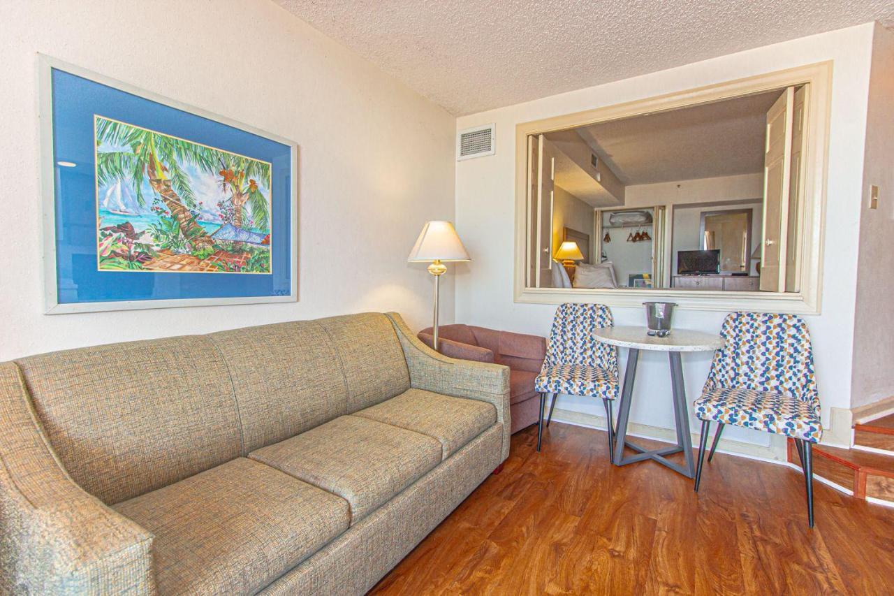 Colony 403 Apartment