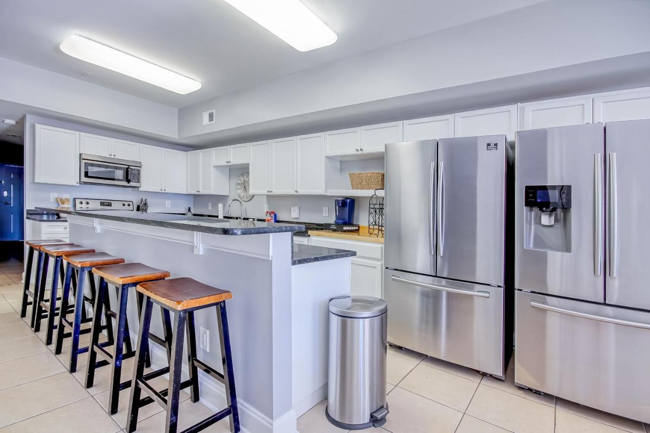Apartment Coconut Grove 203