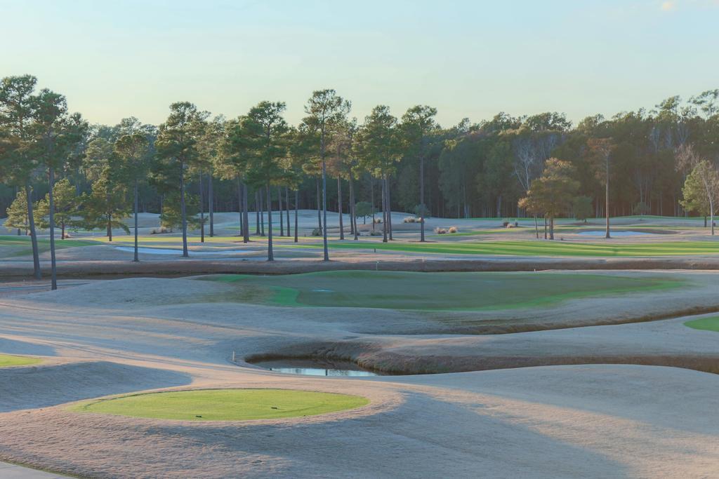 Resort River Oaks Golf