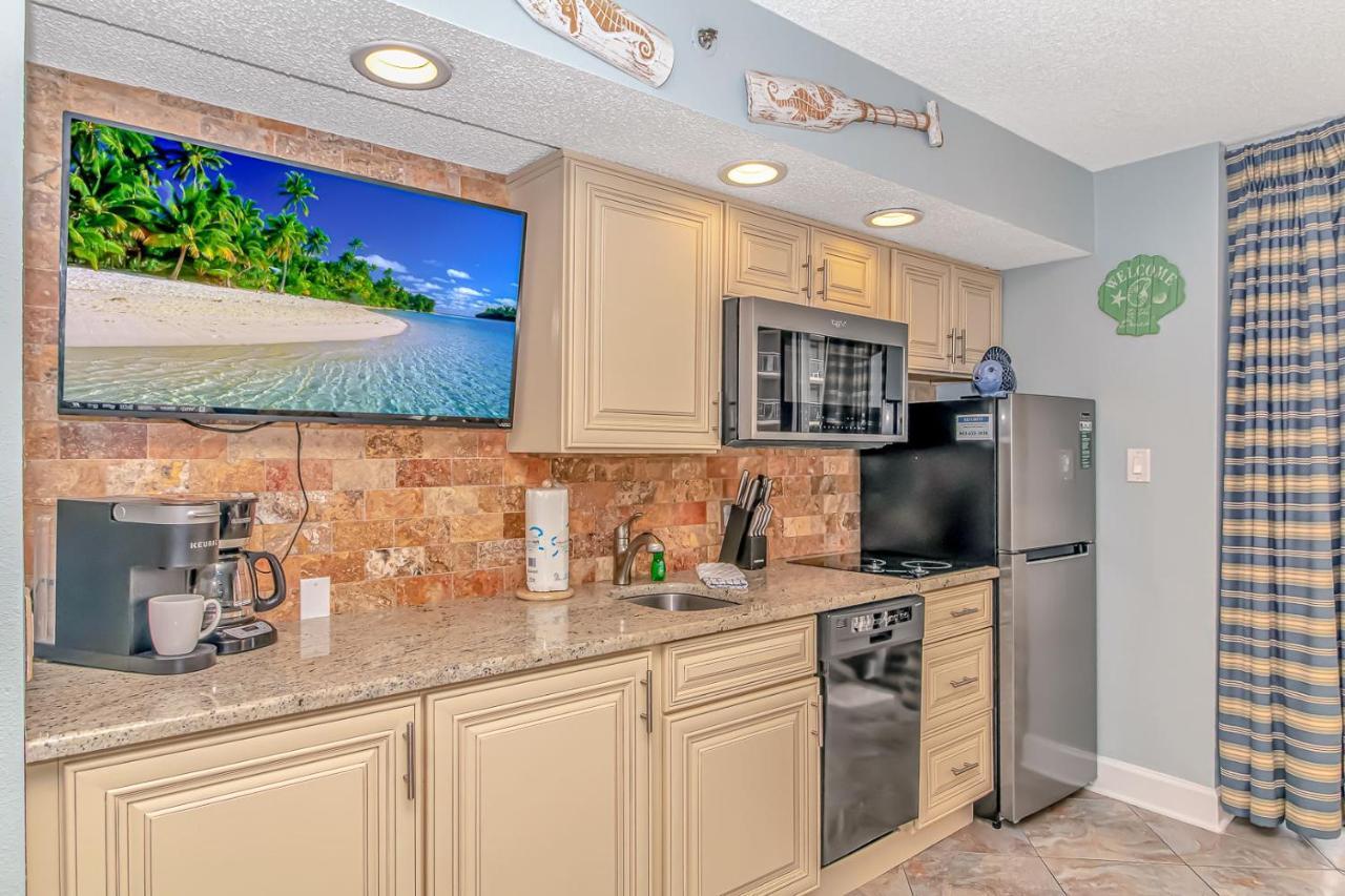Holiday home 4th Floor Oceanfront 1 Bedroom Suite! Cove 411 *