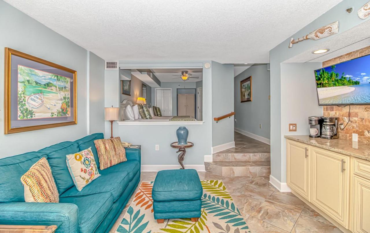 Holiday home 4th Floor Oceanfront 1 Bedroom Suite! Cove 411 *