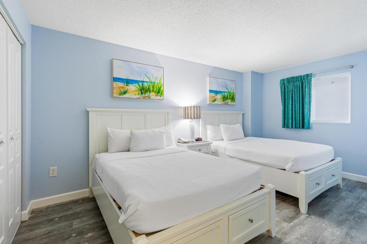 Hotel Bay Watch 1712