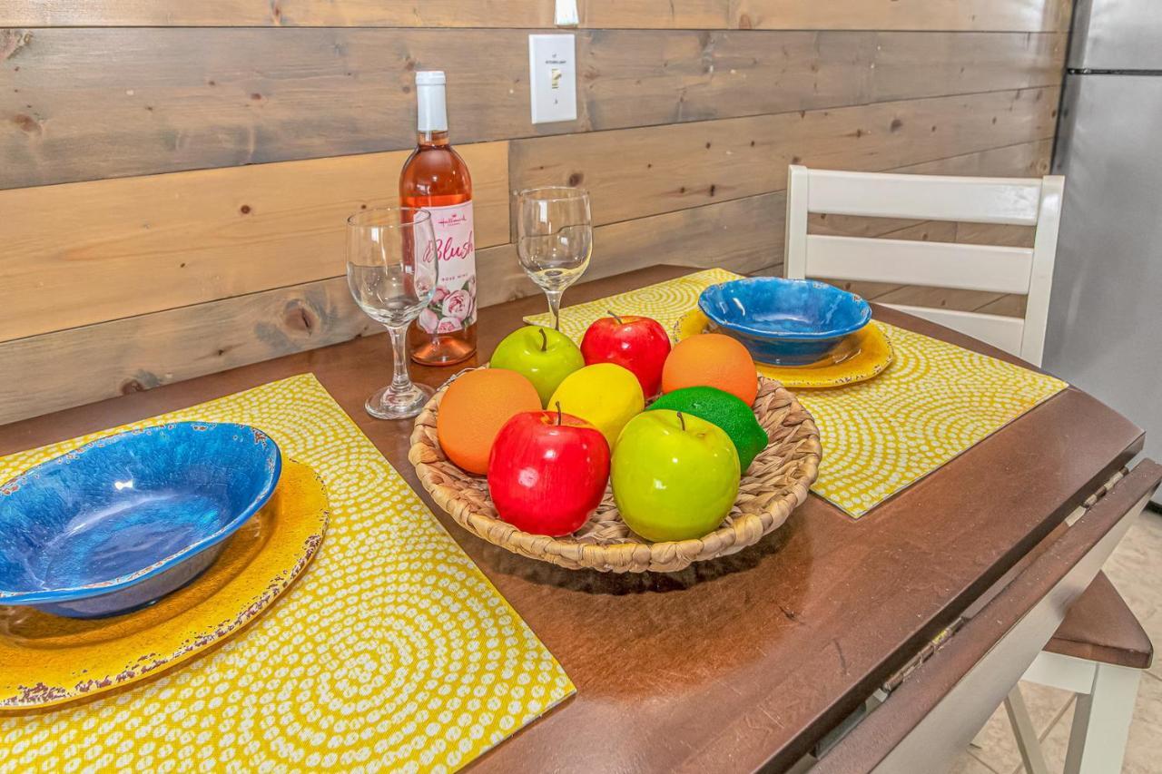 Oceanview 1 Bedroom - Immaculate Condition! Palace 611 - Sleeps 4 Guests Holiday home Myrtle Beach