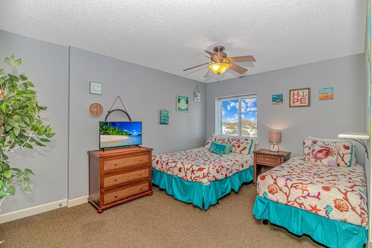 Holiday home Malibu Pointe Beach Club - Across The Street From The Ocean! Sleeps 13 Guests! Myrtle Beach