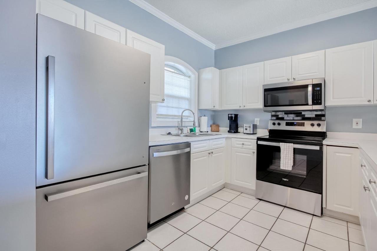 Carnation 302 Apartment Myrtle Beach