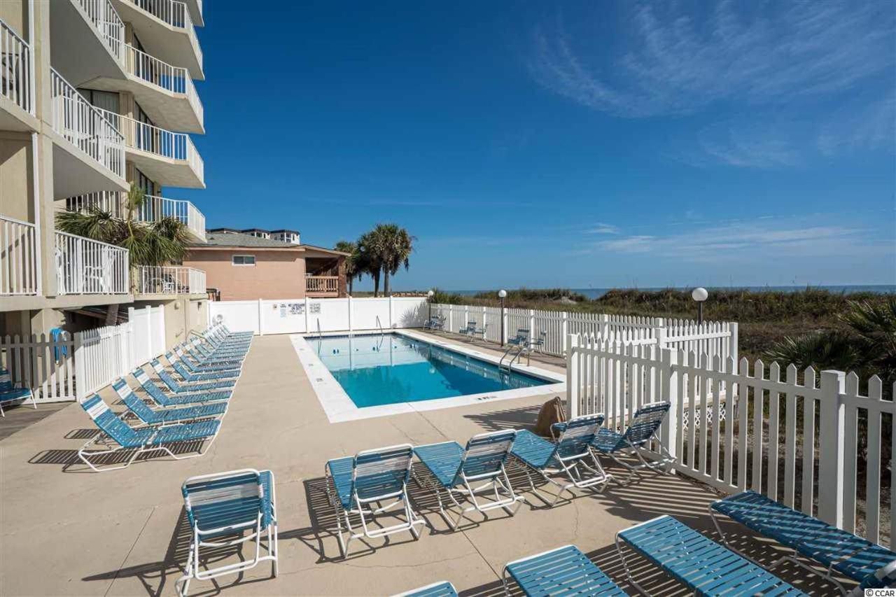Crescent Sands In Windy Hill D6