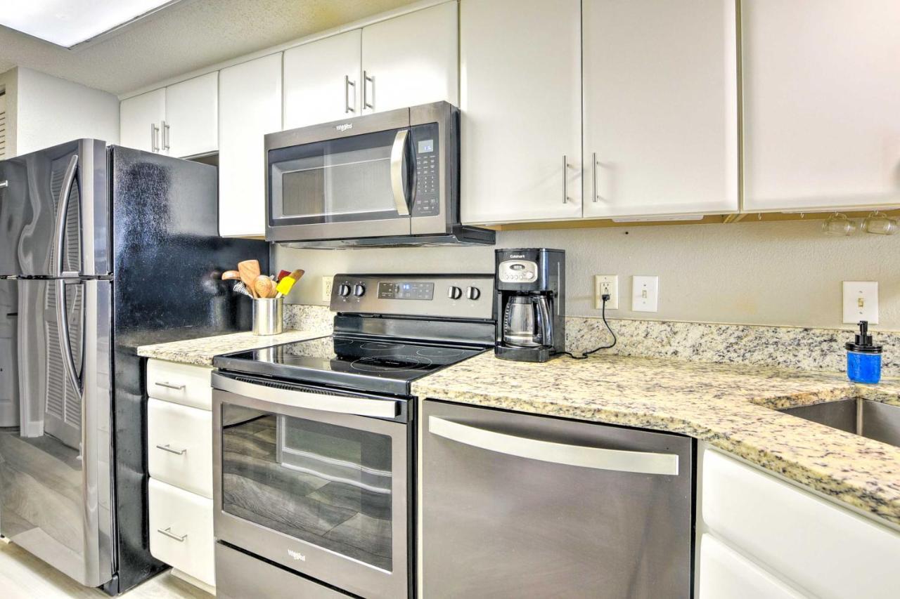 With 2 Pools And Hot Tub In North Myrtle Beach! Apartment
