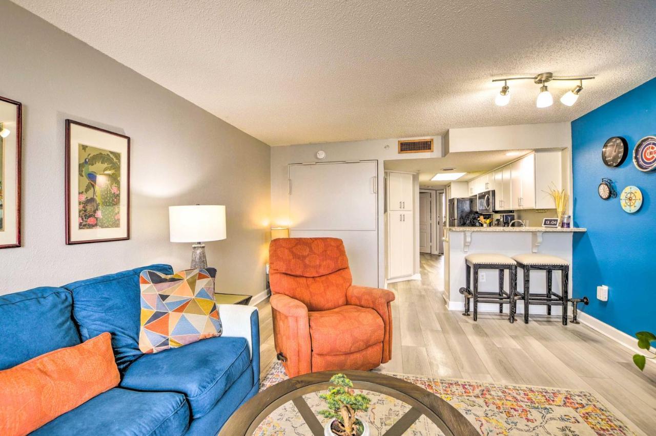 With 2 Pools And Hot Tub In North Myrtle Beach! Apartment Myrtle Beach