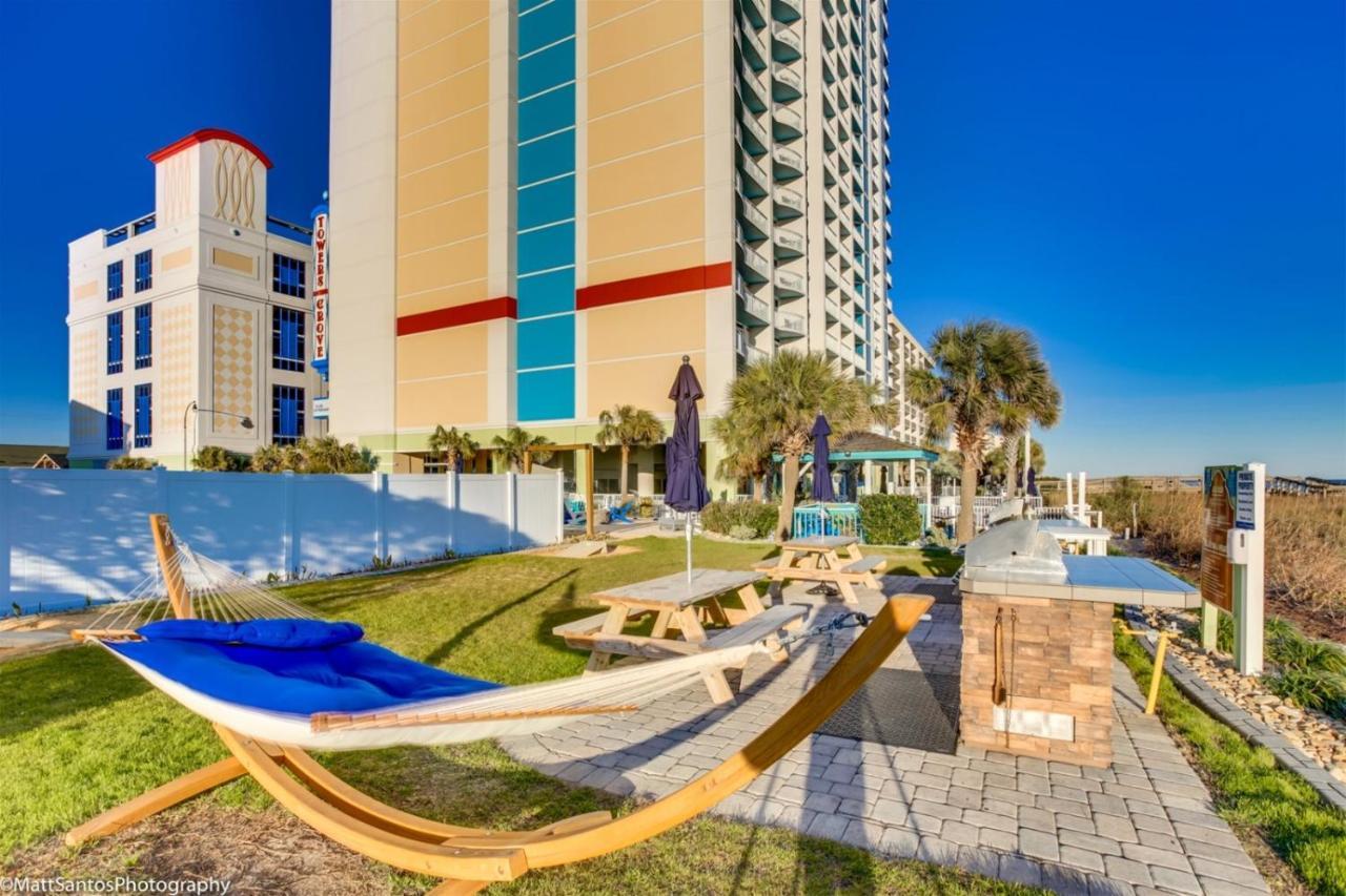 Apartment Towers On The Grove *