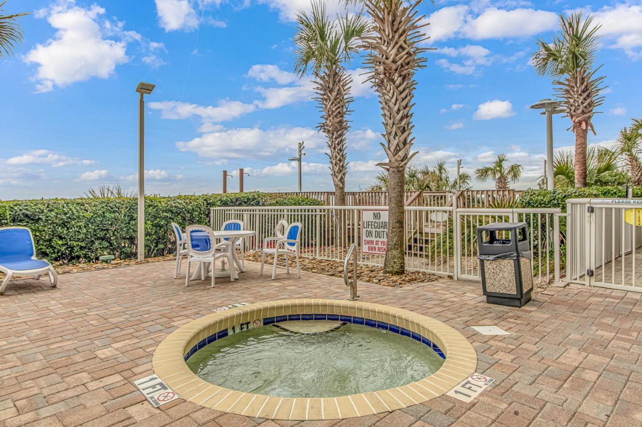 Stunning Oceanfront 2 Bedroom, 2 Bath - Carolinian 1633 *