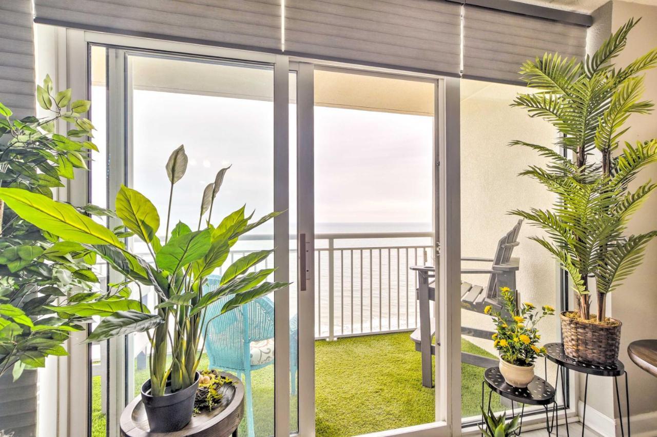 With 2 Pools And Hot Tub In North Myrtle Beach!