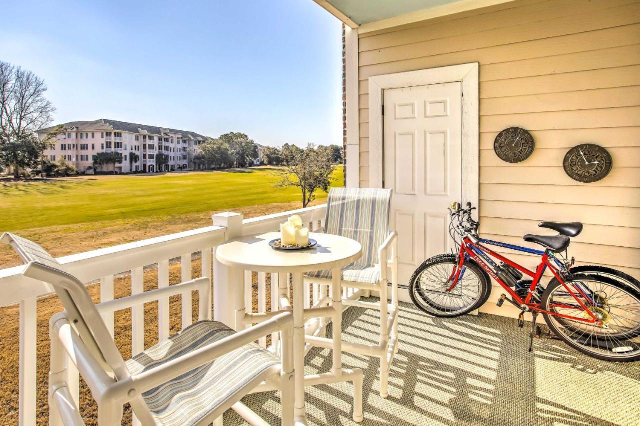 With Balcony And Pool Access! Apartment