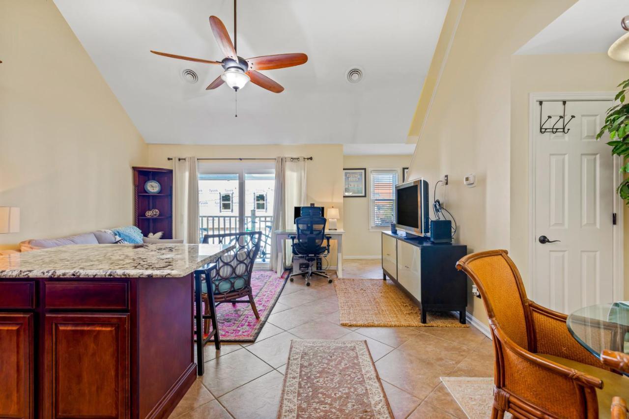 Myrtle Getaway Apartment