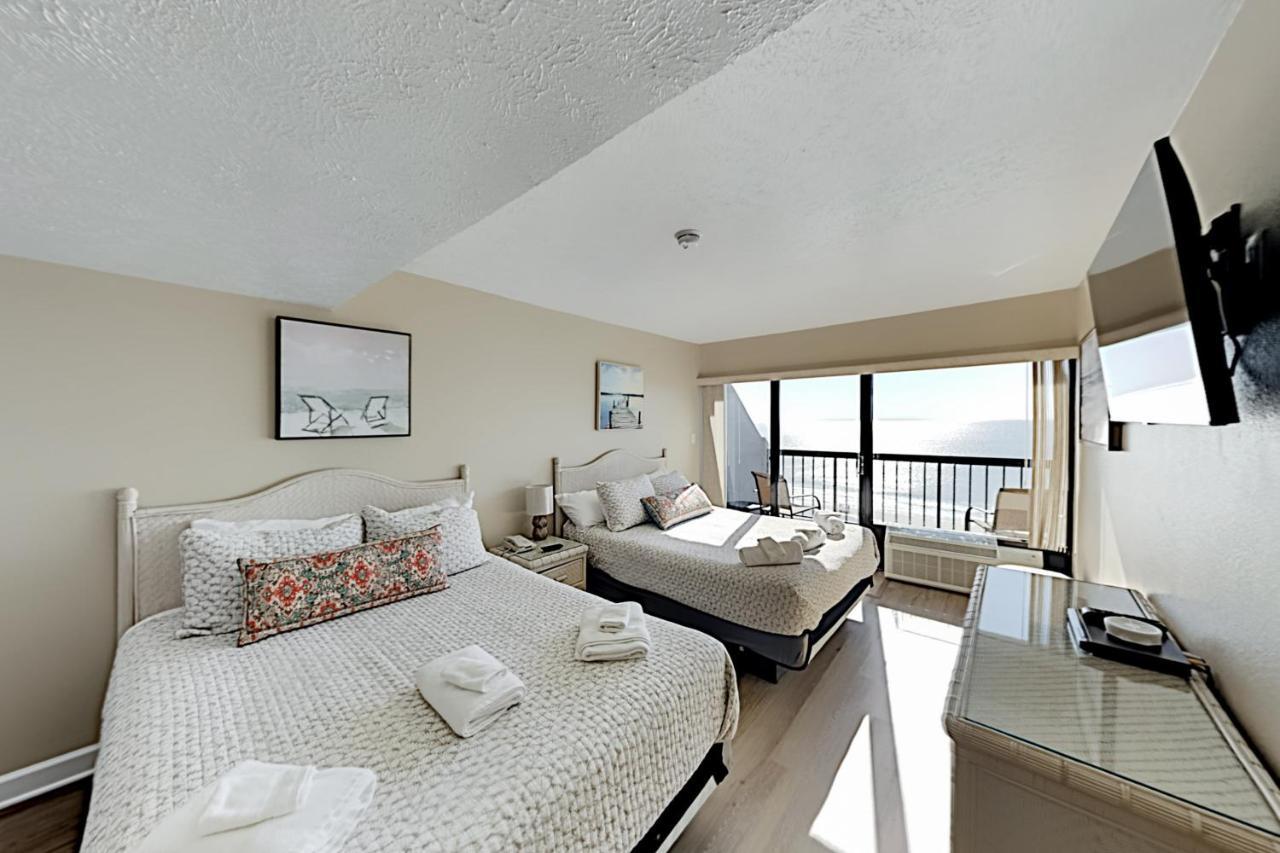 Apartment Beachfront Penthouse *