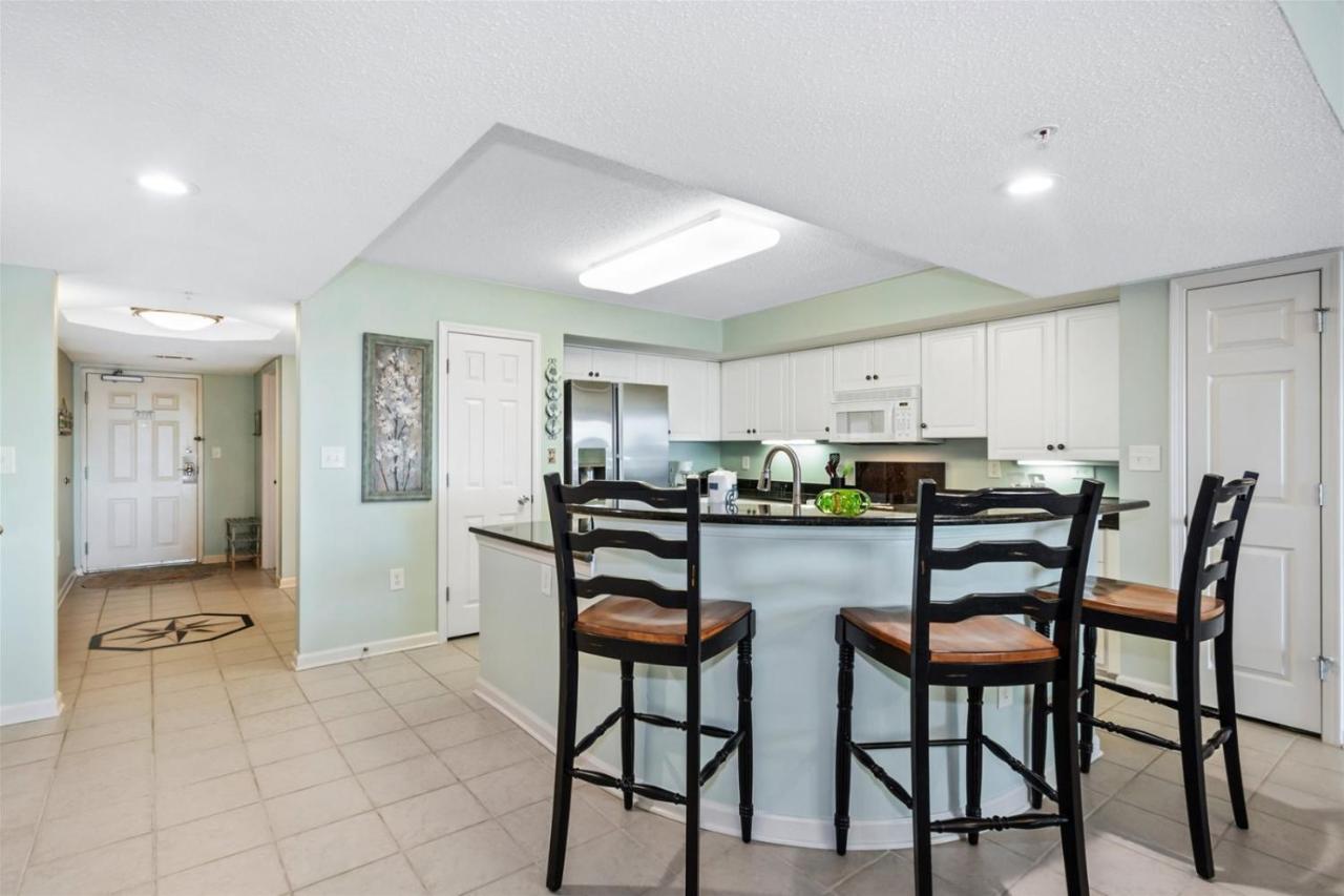 Apartment Yacht Club Villas 1302