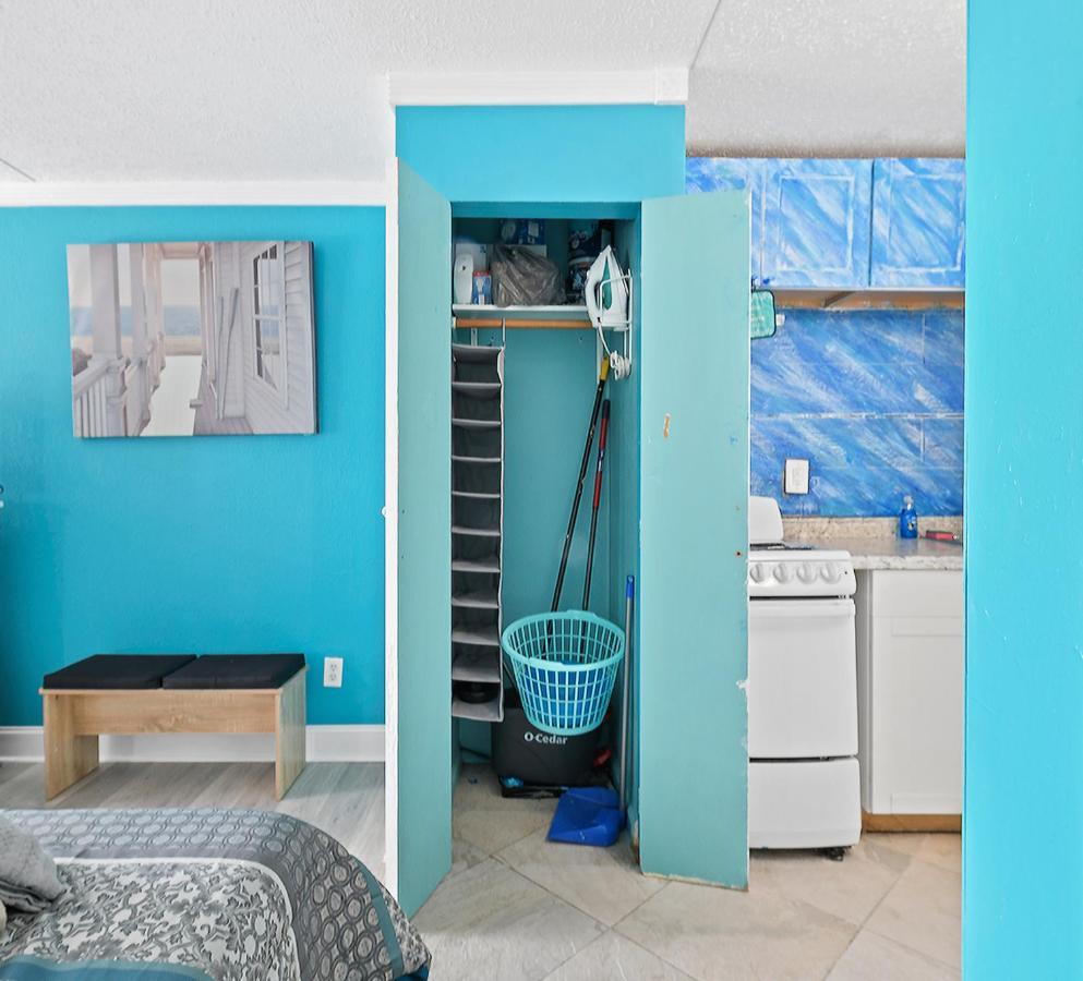 Apartment 1600 South Ocean Boulevard *