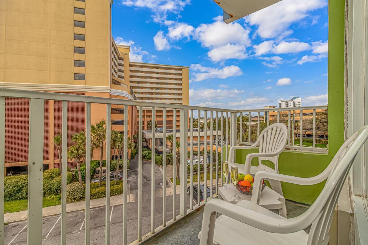 Angled Oceanview - Caravelle Tower 329 - Sleeps 5 Guests *