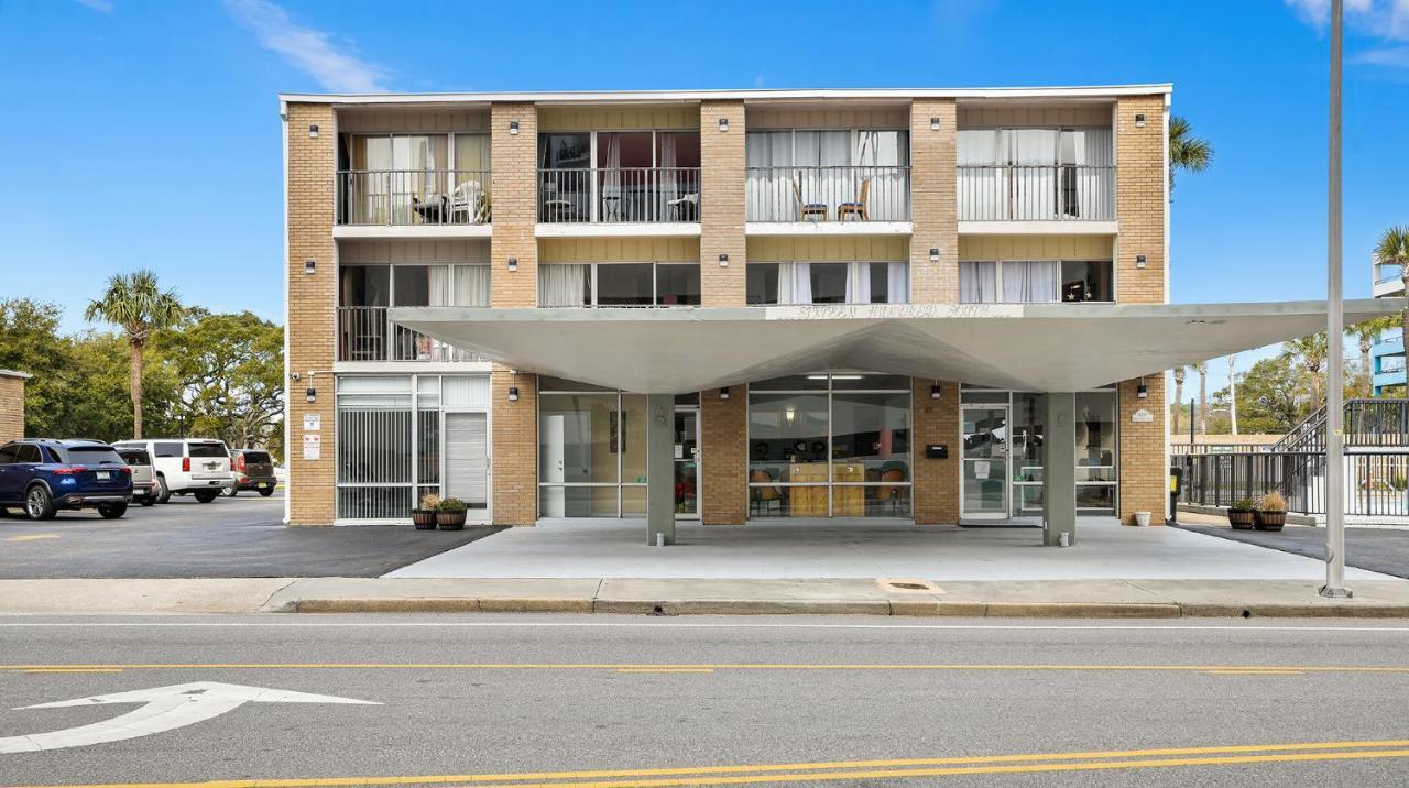 1600 South Ocean Boulevard