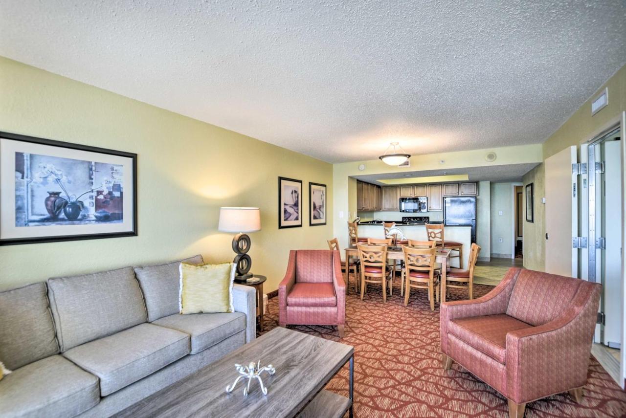 Beachfront Family With View And Pool Access Apartment