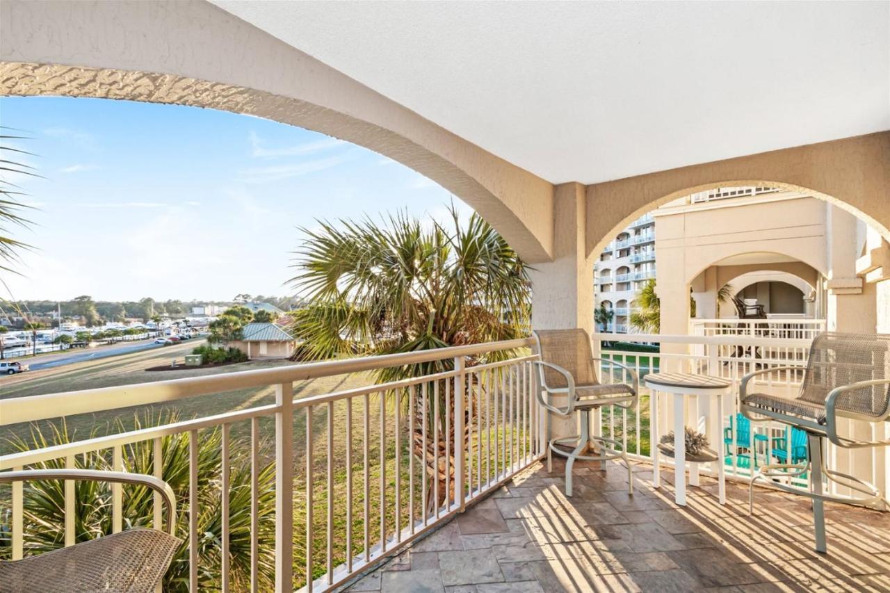 Apartment Yacht Club Villas 1302