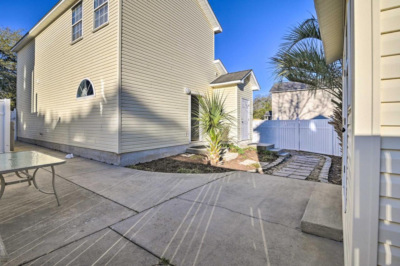 Myrtle With Outdoor Shower And Yard * Myrtle Beach
