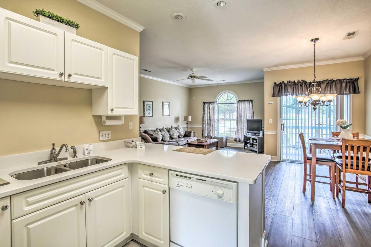 Charming On Myrtlewood Golf Course With Pool! Apartment