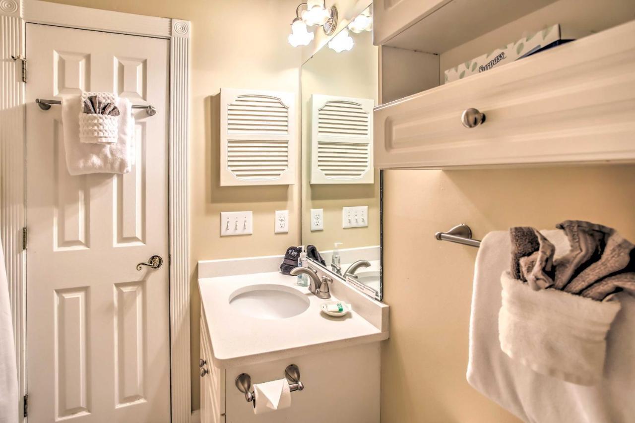 Charming On Myrtlewood Golf Course With Pool! *