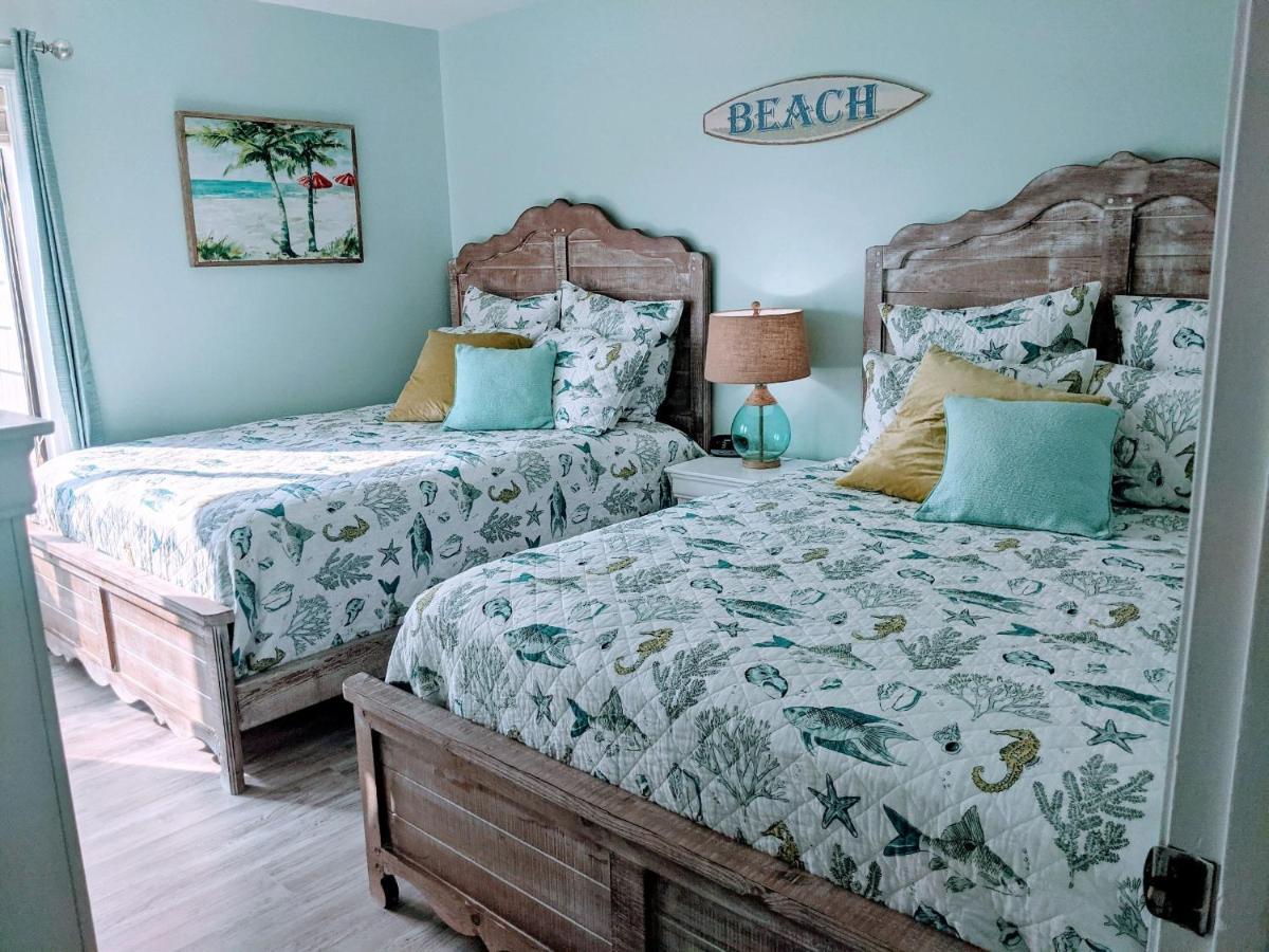 Apartment Sea Cloisters 103a