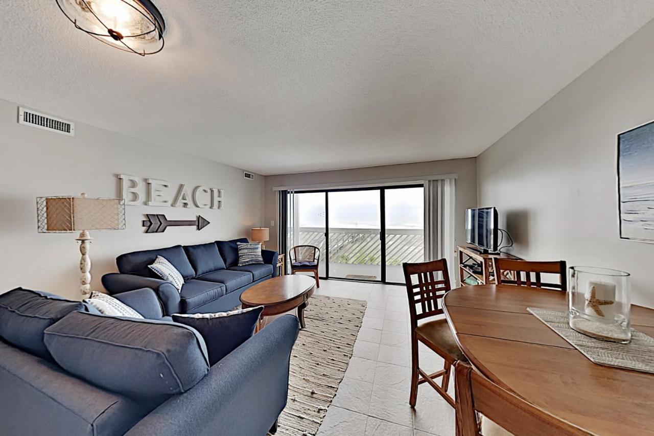 Dolphin Watch & Shore Breeze Apartment