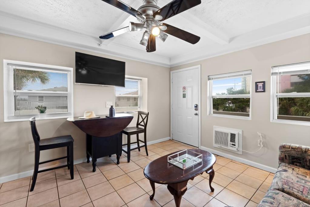 Apartment Comfy 1Br By The Beach With Pool & Parking Myrtle Beach