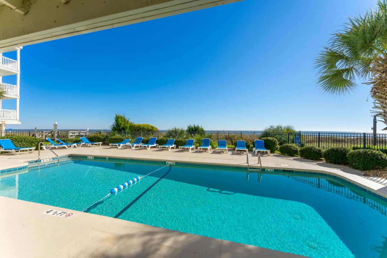 Bright And Sunny With Stunning Oceanfront Myrtle Beach