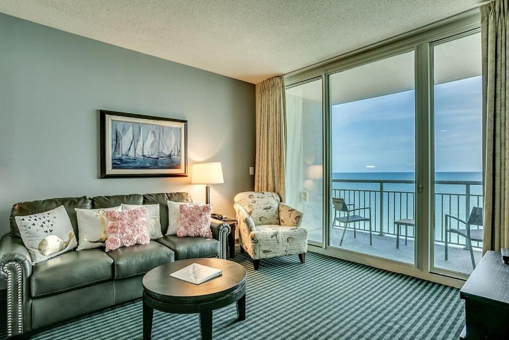 Apartment Fabulous Ocean Front Penthouse